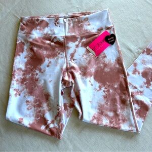 Betsey Johnson NWT Performance Leggings - Size Medium
